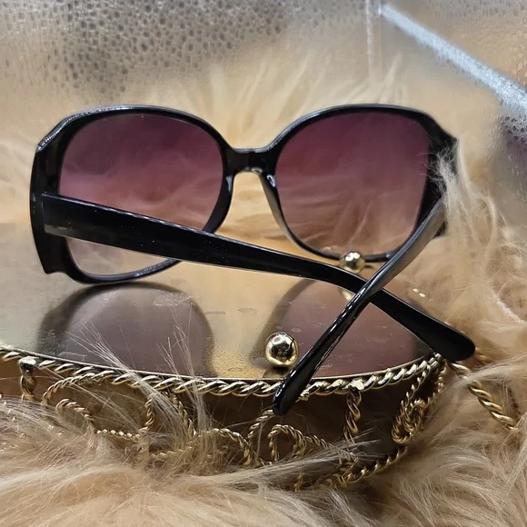 Sunglasses, Elegant Black  New - Picture 3 of 3